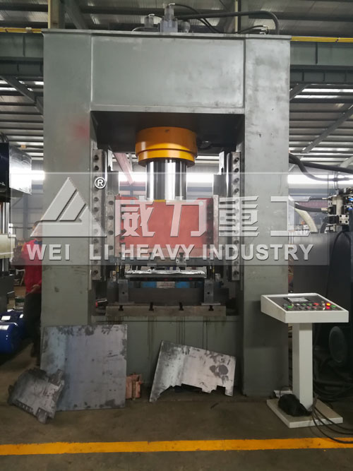 500噸框式精密液壓沖床