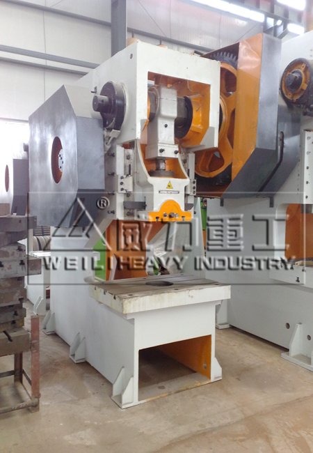 125噸鋼板深喉沖床廠家