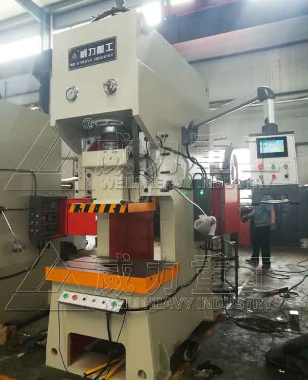 拉伸成型專用100噸液壓沖床如何實(shí)現(xiàn)拉伸功能？