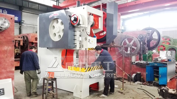 160噸深喉沖床喉深900mm